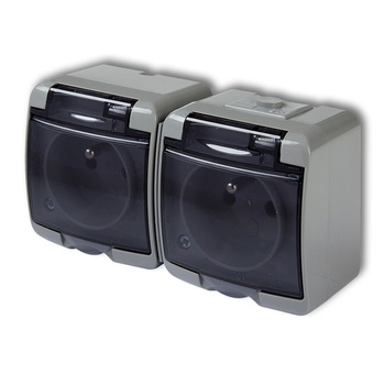 KARLIK JUNIOR 10GHE-2dp  Gniazdo podwójne z uziemieniem 2x(2P+Z) (klapka dymna; przesłony torów prądowych)