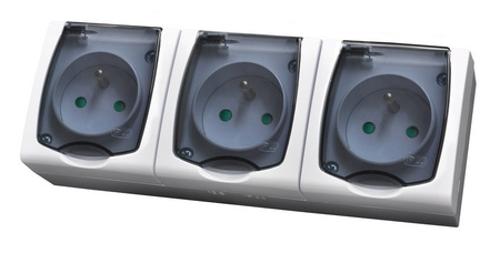 OSPEL MADERA GNH-3NZP/00/d Gniazdo potrójne z uziemieniem z przesłonami