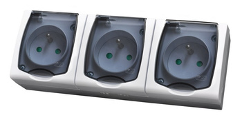 OSPEL MADERA GNH-3NZP/00/d Gniazdo potrójne z uziemieniem z przesłonami