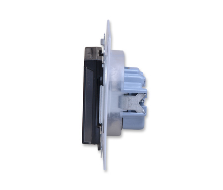 Kontakt Simon 55 tgz1bcz.01/149a gniazdo bryzgoszczelne z uziemieniem IP44