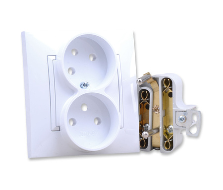 OSPEL ARIA GP-2UC/00 Gniazdo podwójne z uziemieniem niezmienność faz