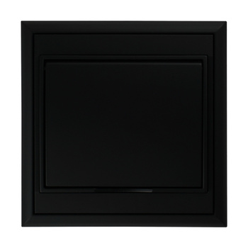 Gniazdo pojedyncze p/t 2P+Z, bryzgoszczelne z klapką Luna, 16A, 250V, PT-16LH, czarny