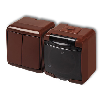 KARLIK JUNIOR 4WGHH-2d Łącznik świecznikowy z gniazdem pojedynczym z uziemieniem 2P+Z (klapka dymna; bez przesłon)