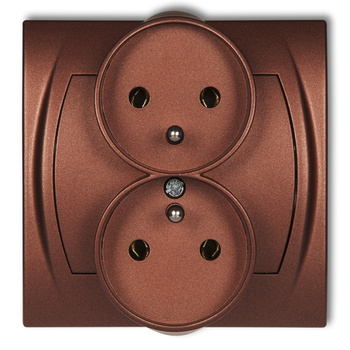 KARLIK LOGO 9LGPR-2z  Gniazdo podwójne do ramki poziomej z uziemieniem 2x(2P+Z) (bez przesłon torów prądowych)