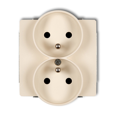 KARLIK DECO 1DGPR-2zp Gniazdo podwójne do ramki z uziemieniem 2x(2P+Z) (przesłony torów prądowych)