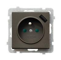 SONATA GP-1RZPUSBAC/m/40 Gniazdo pojedyncze z uziemieniem z przesłonami torów prądowych, z ładowarką USB A+C