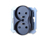 Simon 54 dgz2mz.01/48 gniazdo podwójne z bolcem